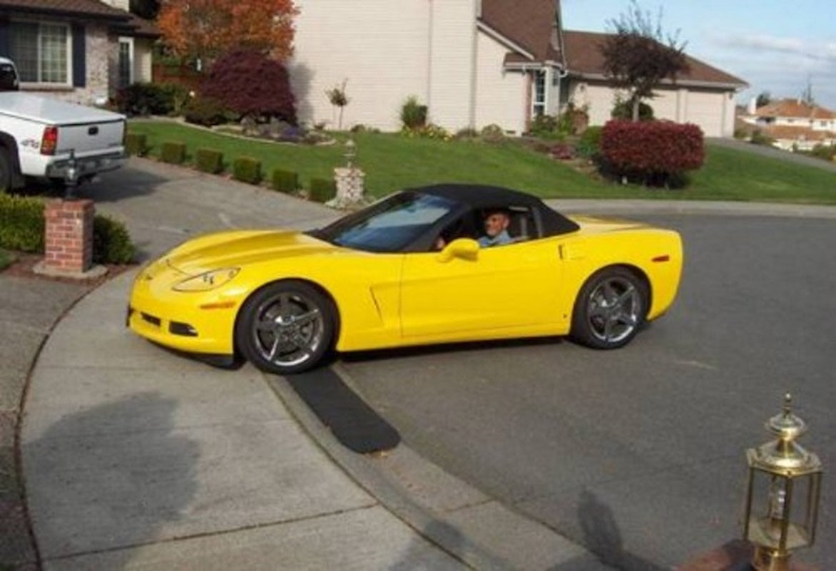 Bridjit Rubber Curb Ramps | 4-Piece Driveway Ramp for Low Cars