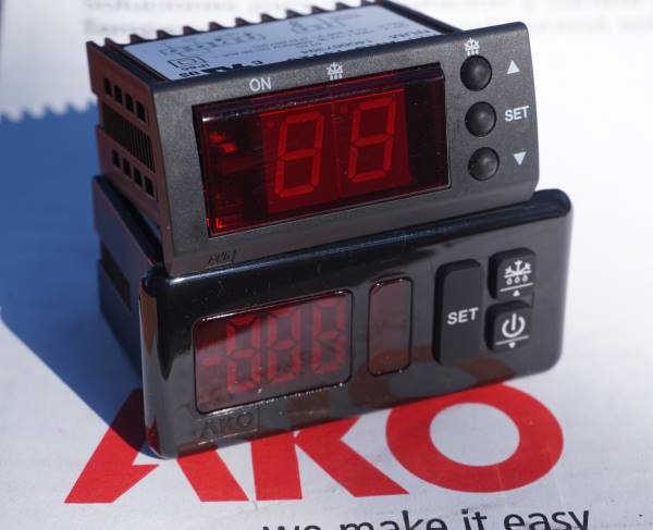 Why Digital Thermostats Are Ideal for Refrigerators and Freezers