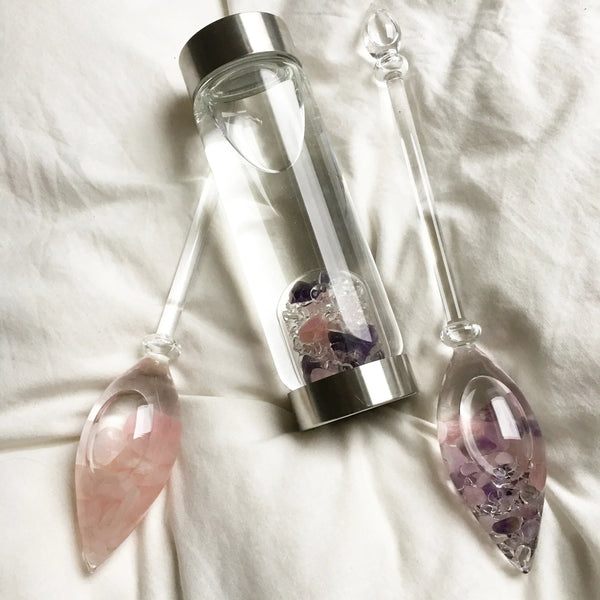 Gem Water Bottle, VitaJuwel ViA, Glass Bottle with GemPod Crystals - Beauty