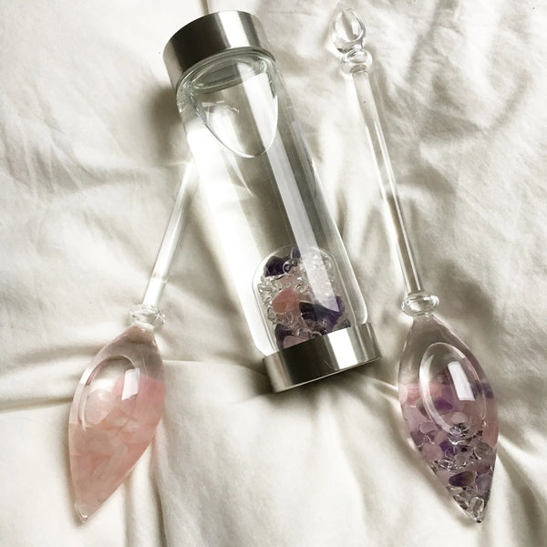 Gem Water Bottle, VitaJuwel ViA, Glass Bottle with GemPod Crystals - Inner Purity
