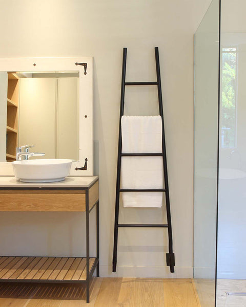 Matte Black Towel Warmer, Amba Jeeves A Ladder, Hardwired, 5 Bars, W 21" H 75"